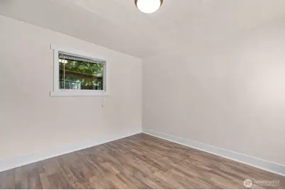 926 Pleasant Avenue, Bremerton, WA 98337 - Photo 5