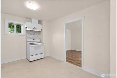 926 Pleasant Avenue, Bremerton, WA 98337 - Photo 9