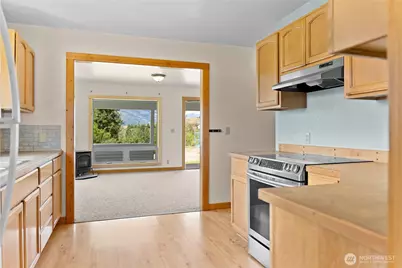 511 Bluff St, Winthrop, WA 98862 - Photo 9