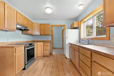 511 Bluff St, Winthrop, WA 98862 - Photo 11