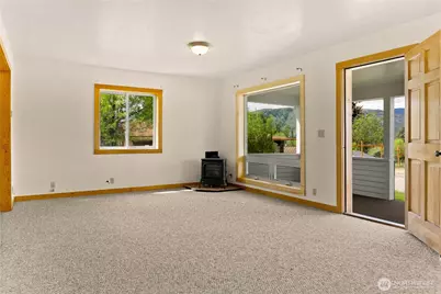 511 Bluff St, Winthrop, WA 98862 - Photo 5