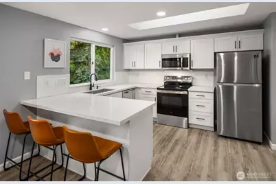 14328 85th Place NE, Kirkland, WA 98034 - Photo 11