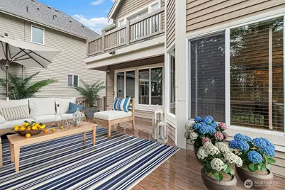14225 SE 87th Place, Newcastle, WA 98059 - Photo 17