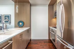 1321 Seneca St, Seattle, WA 98101 - Photo 9