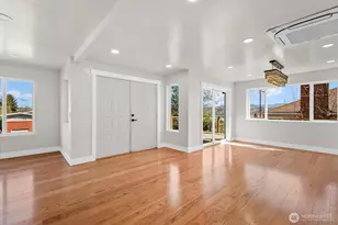 7915 S Lakeridge Dr, Seattle, WA 98178 - Photo 9