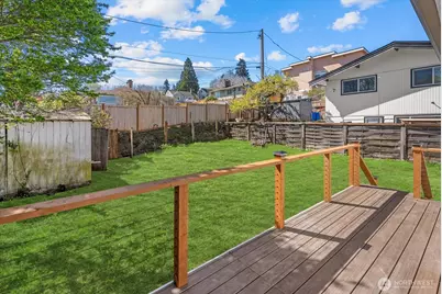 7915 S Lakeridge Drive, Seattle, WA 98178 - Photo 25