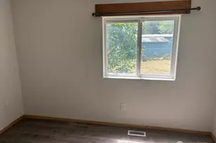 170 E Skookum Dr, Shelton, WA 98584 - Photo 11