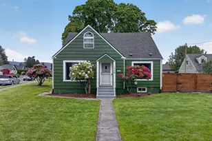 1528 7th Ave, Longview, WA 98632 - Photo 1