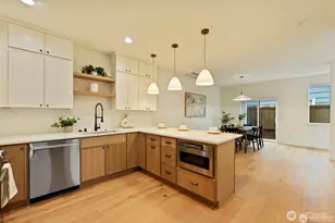 2723 NE 87th St, Seattle, WA 98115 - Photo 15