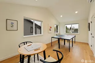 2723 NE 87th St, Seattle, WA 98115 - Photo 9
