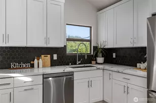 5216 40th Ave SW, Seattle, WA 98136 - Photo 7