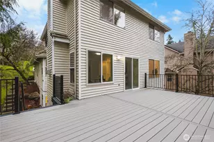 17431 NE 28th St, Redmond, WA 98052 - Photo 29