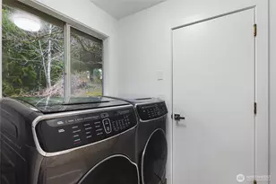 17431 NE 28th St, Redmond, WA 98052 - Photo 27