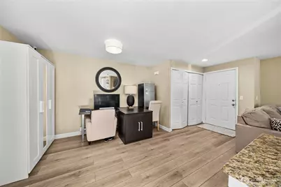 6825 SE Cougar Mountain Way, Bellevue, WA 98006 - Photo 19