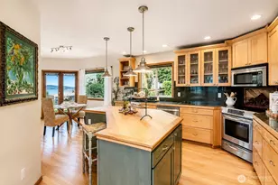 41 Leschi Dr, Steilacoom, WA 98388 - Photo 11