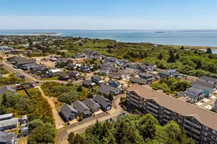 262 Oyhut Bay Blvd SW, Ocean Shores, WA 98569 - Photo 29