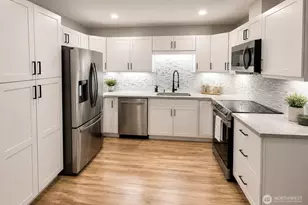 10417 Aqua Way S, Seattle, WA 98168 - Photo 7