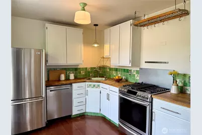 1732 15th Avenue #14, Seattle, WA 98122 - Photo 9