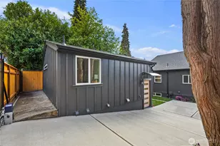 5520 Brooklyn Ave NE, Seattle, WA 98105 - Photo 23