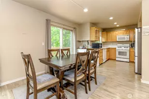 9506 10th St E, Tacoma, WA 98445 - Photo 9