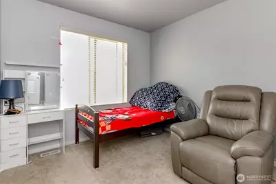 9506 10th Street E, Tacoma, WA 98445 - Photo 25