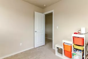9506 10th St E, Tacoma, WA 98445 - Photo 29