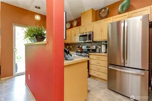 1924 S 240th St, Des Moines, WA 98198 - Photo 17