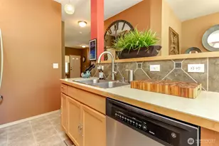 1924 S 240th St, Des Moines, WA 98198 - Photo 15