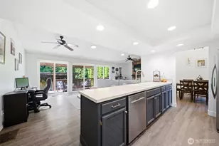 2213 NE Parkview Dr, Vancouver, WA 98686 - Photo 9
