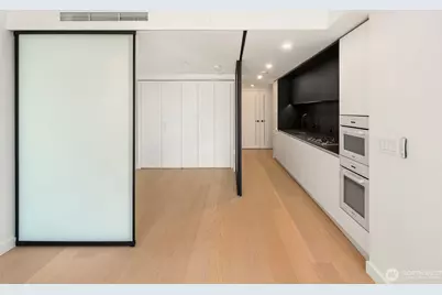 300 Virginia Street #1113, Seattle, WA 98121 - Photo 11