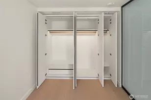 300 Virginia St, Seattle, WA 98121 - Photo 13