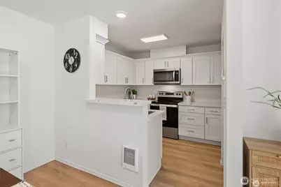 9210 Market Place #E102, Lake Stevens, WA 98258 - Photo 19