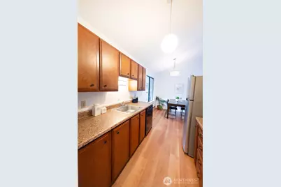 2562 Thorndyke Avenue W #405, Seattle, WA 98199 - Photo 15