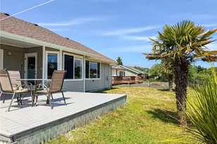 526 Canal Dr NE, Ocean Shores, WA 98569 - Photo 27