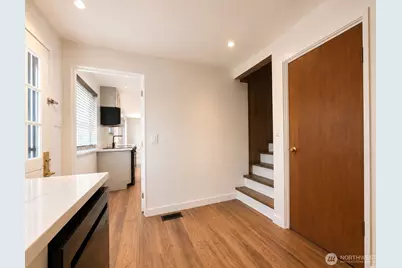 19001 Wallingford Ave N, Shoreline, WA 98133 - Photo 15
