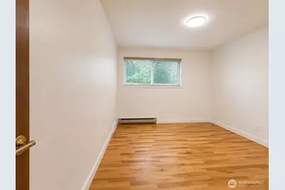19001 Wallingford Ave N, Shoreline, WA 98133 - Photo 11