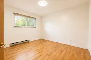 19001 Wallingford Ave N, Shoreline, WA 98133 - Photo 9
