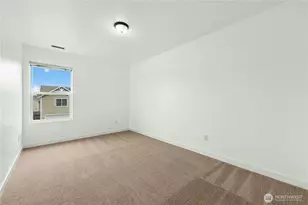 9424 187 St Ct E, Puyallup, WA 98375 - Photo 15