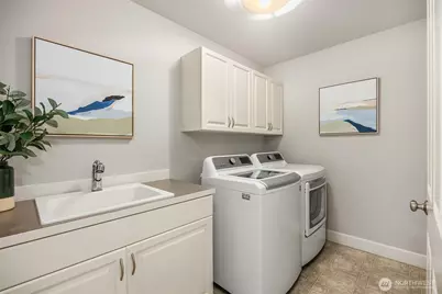 914 272nd Place SE, Sammamish, WA 98075 - Photo 27