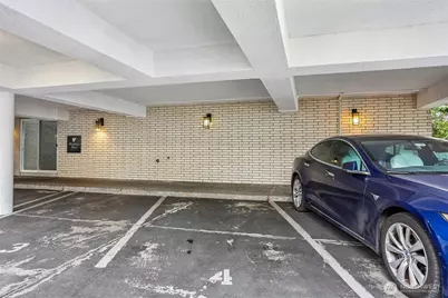 5249 40th Avenue NE #404, Seattle, WA 98105 - Photo 17