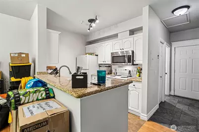 801 Rainier Avenue N #B309, Renton, WA 98057 - Photo 11