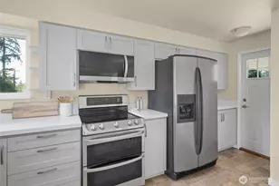 1992 Virginia Ave, Coupeville, WA 98239 - Photo 11