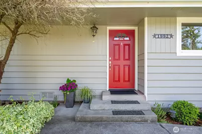 1992 Virginia Avenue, Coupeville, WA 98239 - Photo 3