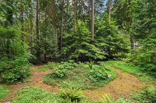 12833 NE 35th Pl, Bellevue, WA 98005 - Photo 31