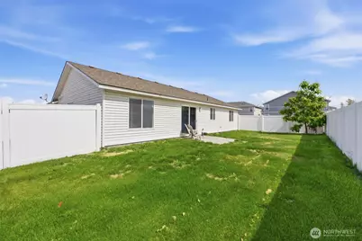 3415 Hawthorne Lane, Pasco, WA 99301 - Photo 3