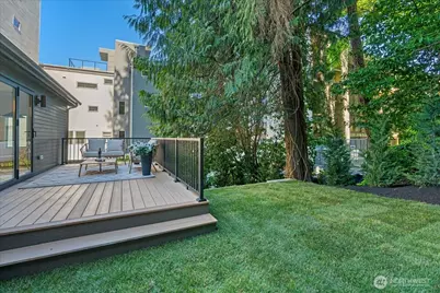 4011 SW Maryland Place, Seattle, WA 98116 - Photo 29