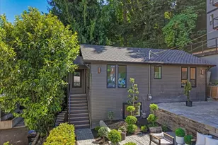 4011 SW Maryland Pl, Seattle, WA 98116 - Photo 31