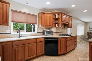 6305 SE Tyler Ct, Lacey, WA 98513 - Photo 13