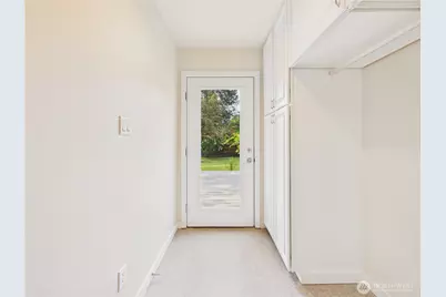 6351 Lake Avenue SW, Lakewood, WA 98499 - Photo 31
