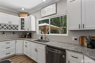 5519 Johnson Point Rd NE, Olympia, WA 98516 - Photo 17
